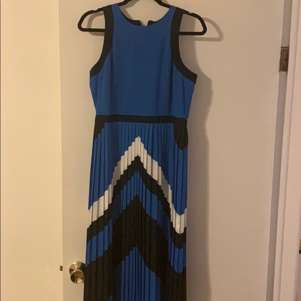 Banana Republic fit and flare midi dress sz 6 nwt